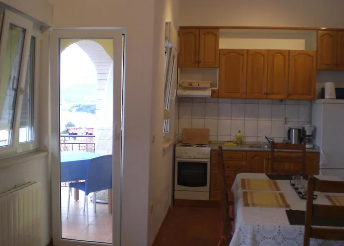 By The Sea - 15030 Appartement Trogir