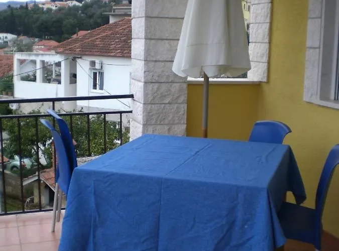 Appartement By The Sea - 15030 Trogir