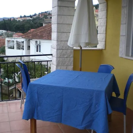 Apartment By The Sea - 15030 Trogir