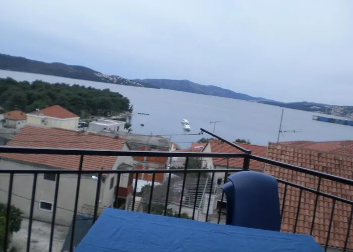 By The Sea - 15030 特罗吉尔
